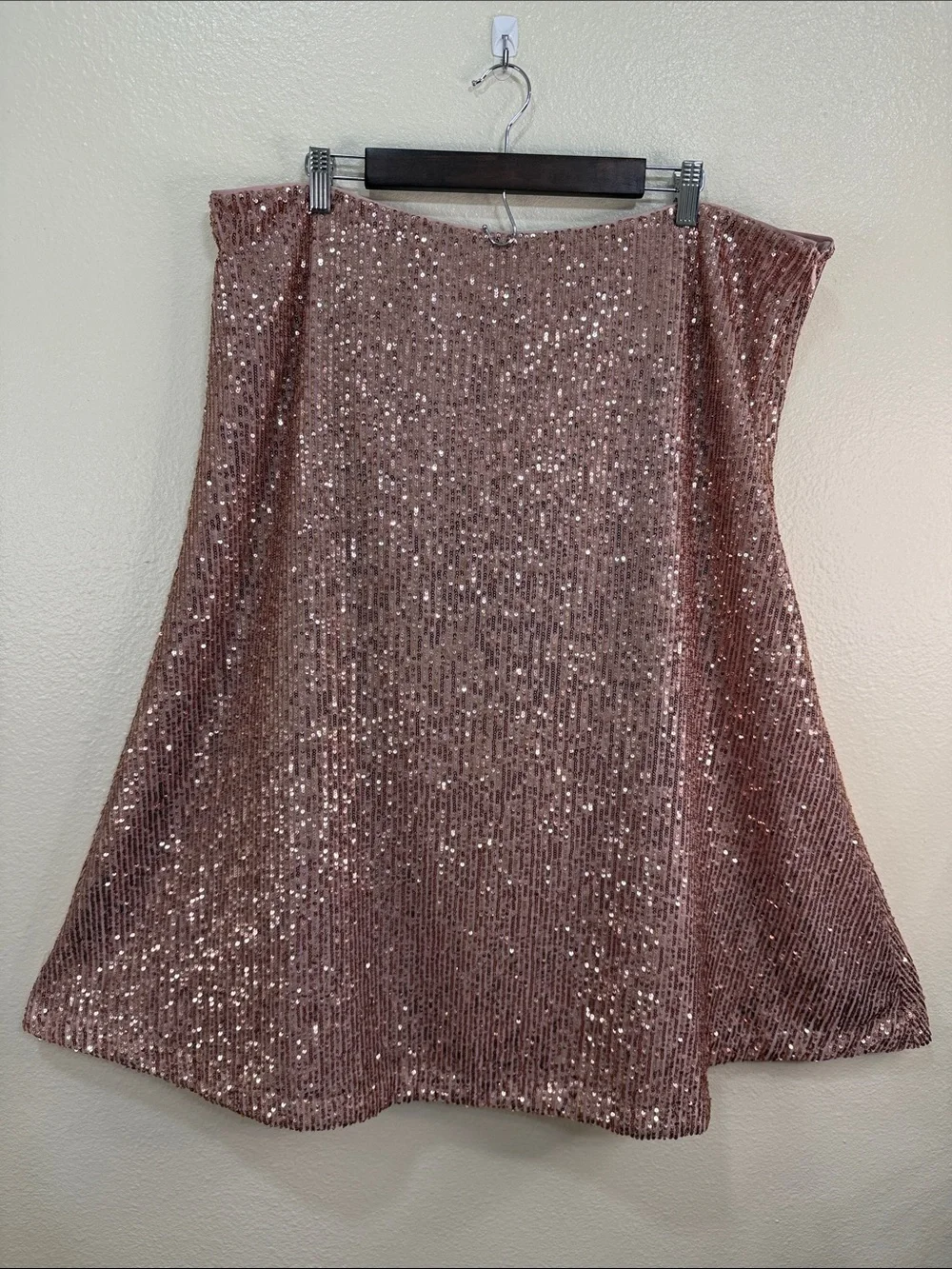 LOFT Plus Pink Sequin Skirt in‎ Rose Gold Size 16 Y2K Style